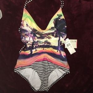 Roxy swim suit NEW